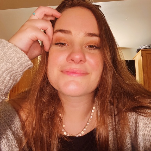 Meet your Posher, Abby - Picture 1 of 1